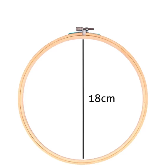 Bastidor de Madeira para Bordado com Tarracha 18 cm Luli