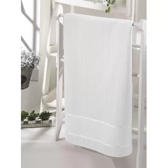 Toalha de Banho Velour para Bordar Bella Liso - Branca