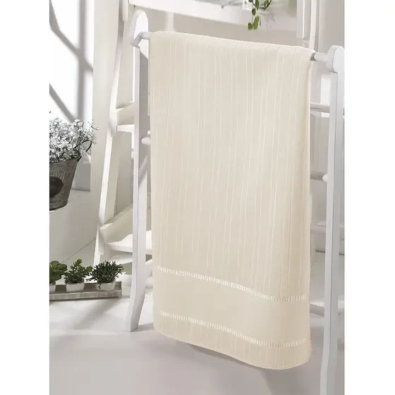 Toalha de Banho Velour para Bordar Bella Liso - Marfim