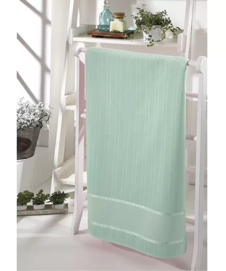 Toalha de Banho Velour para Bordar Bella Liso - Verde Bebê