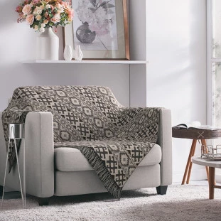 Manta para Sofá Jacquard Casa Blanca 2,10m X 1,40m Adomes